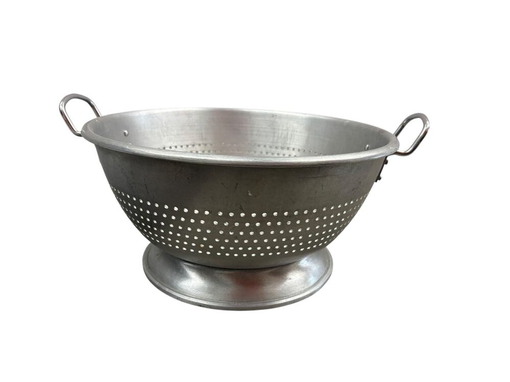 Vintage Lincoln Wear-Ever Aluminum Colander 4616 16 quart Commercial